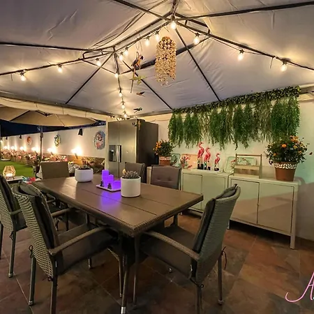 Arena (adults Only) * كاستيلديفيلس